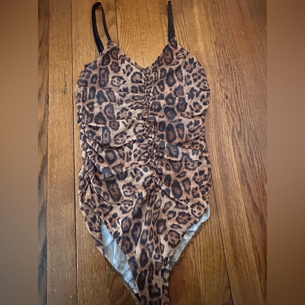 Leopard Print Ruched Bodysuit